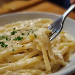 Simple Creamy Garlic Pasta